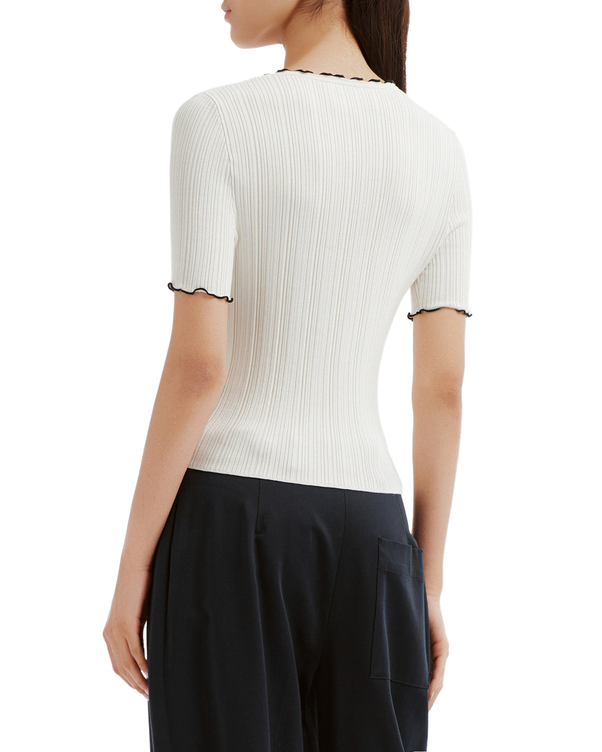 V-neck tee
