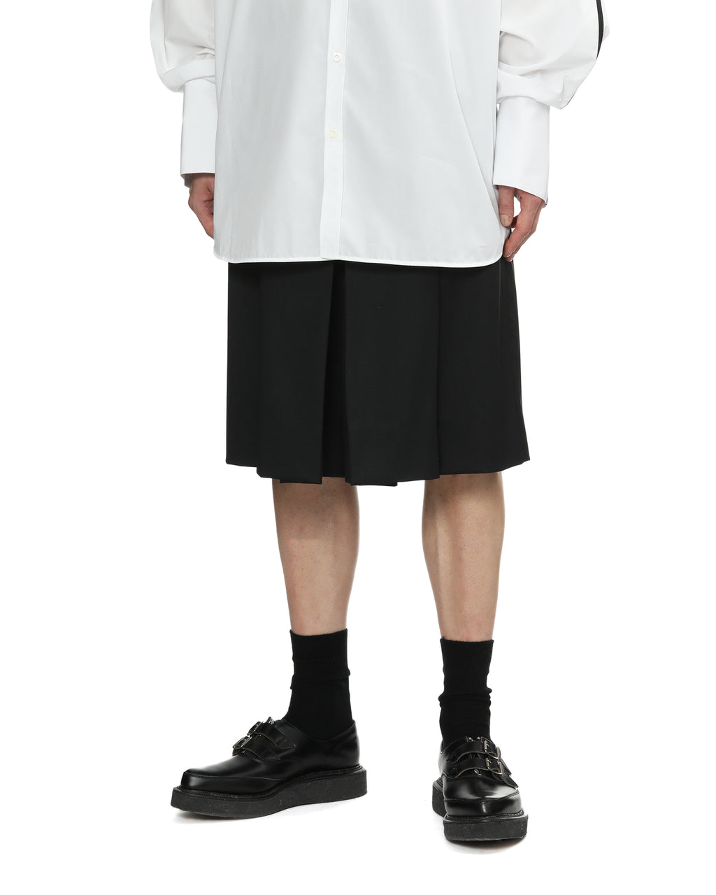Pleated shorts