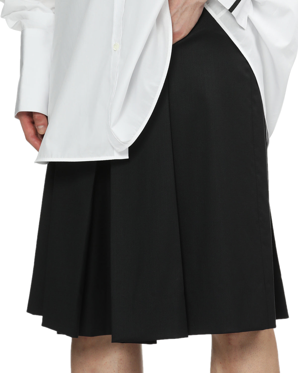 Pleated shorts