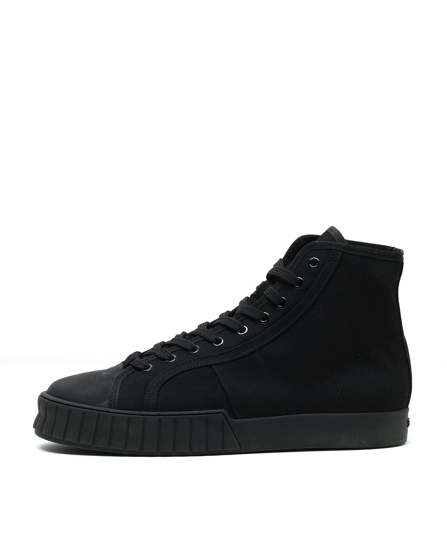 Divid mid sneakers
