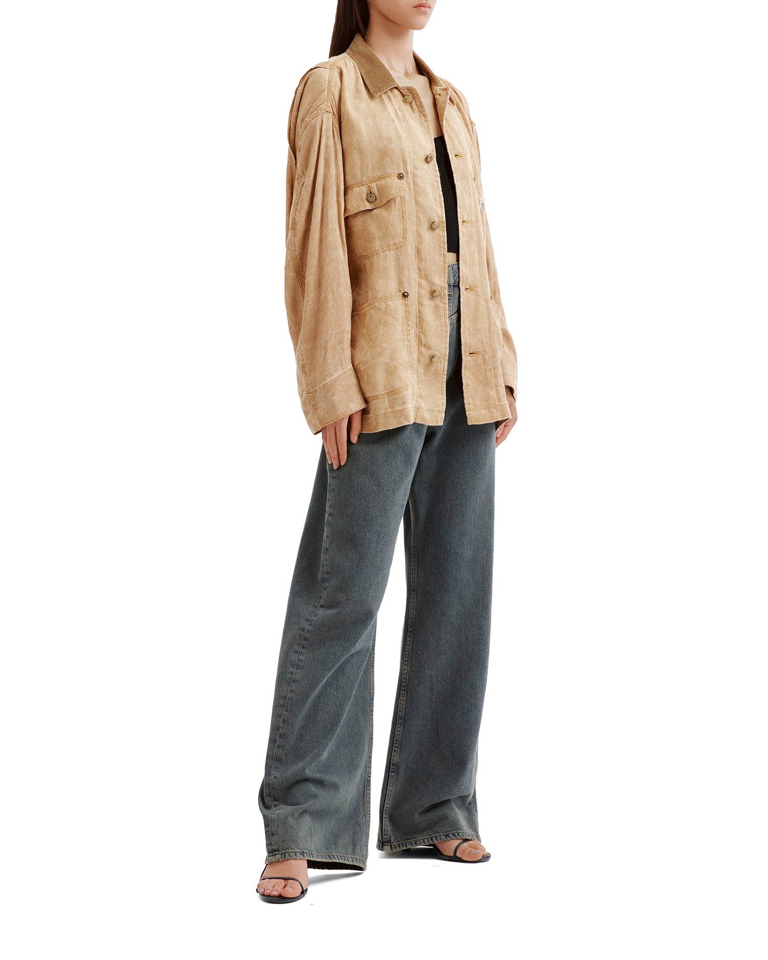 Buttoned jacket