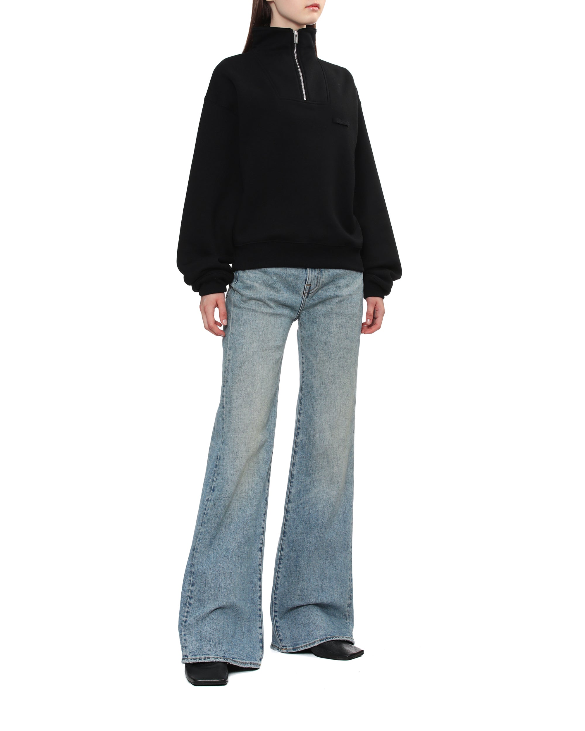 Wide-leg jeans