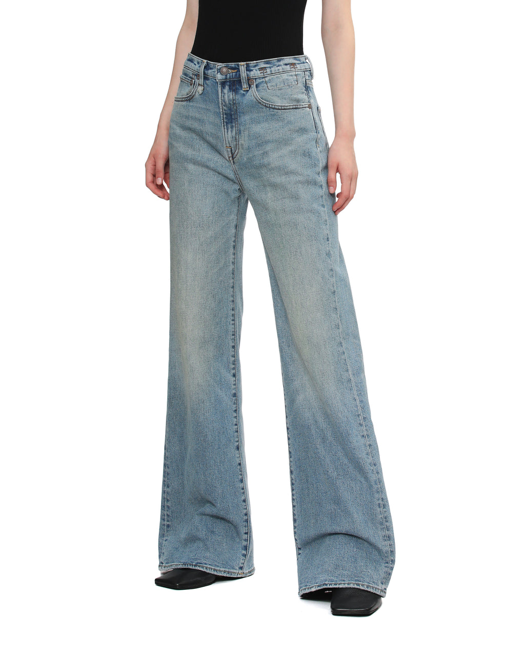 Wide-leg jeans