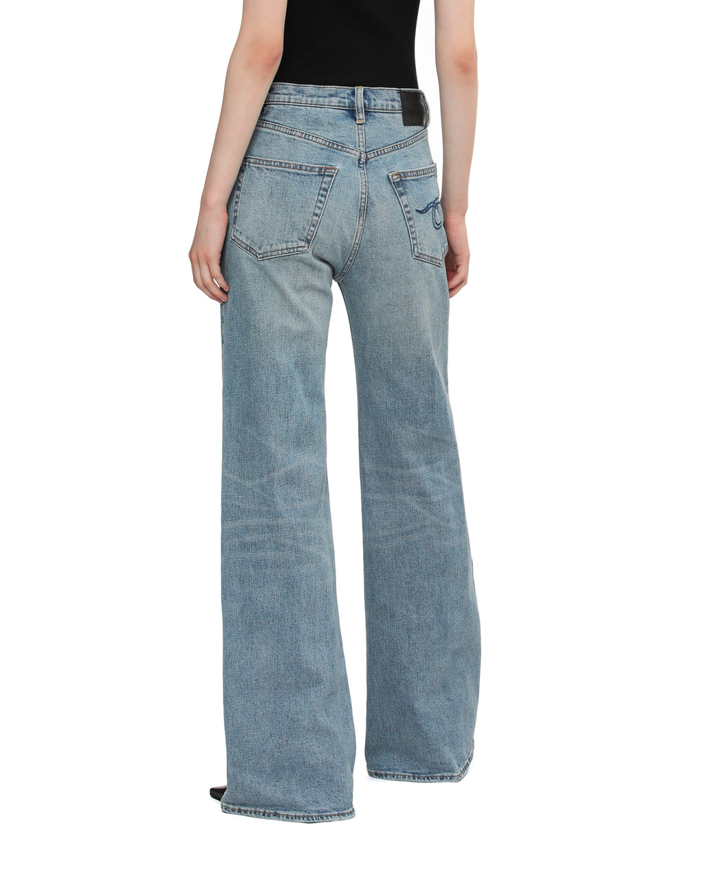 Wide-leg jeans