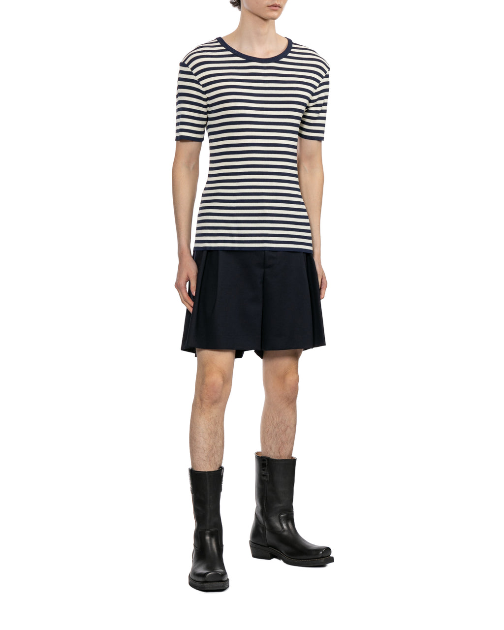 Pleated shorts