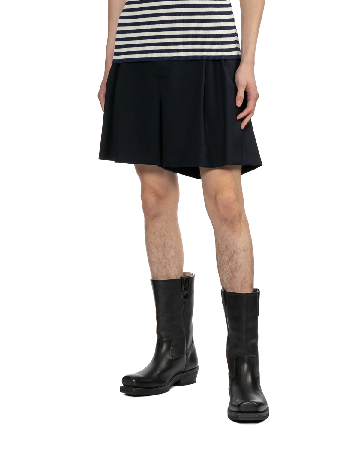 Pleated shorts