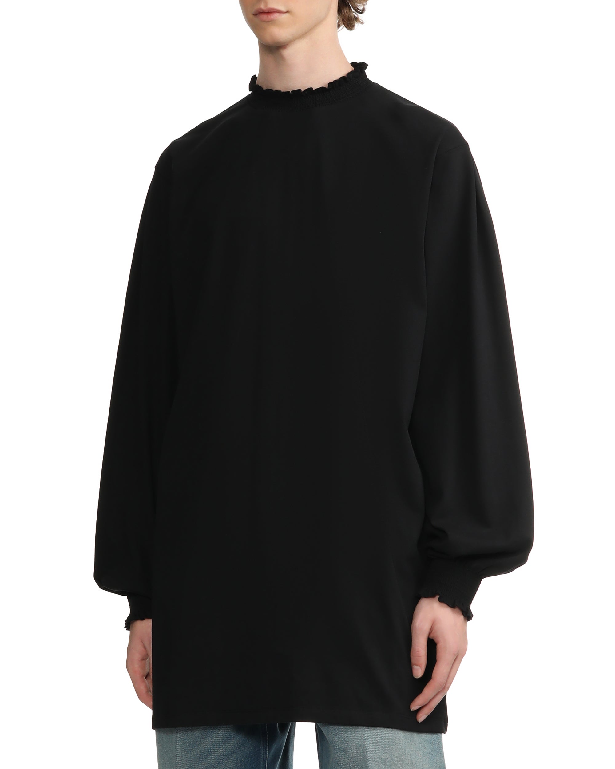 Ruffled neck top