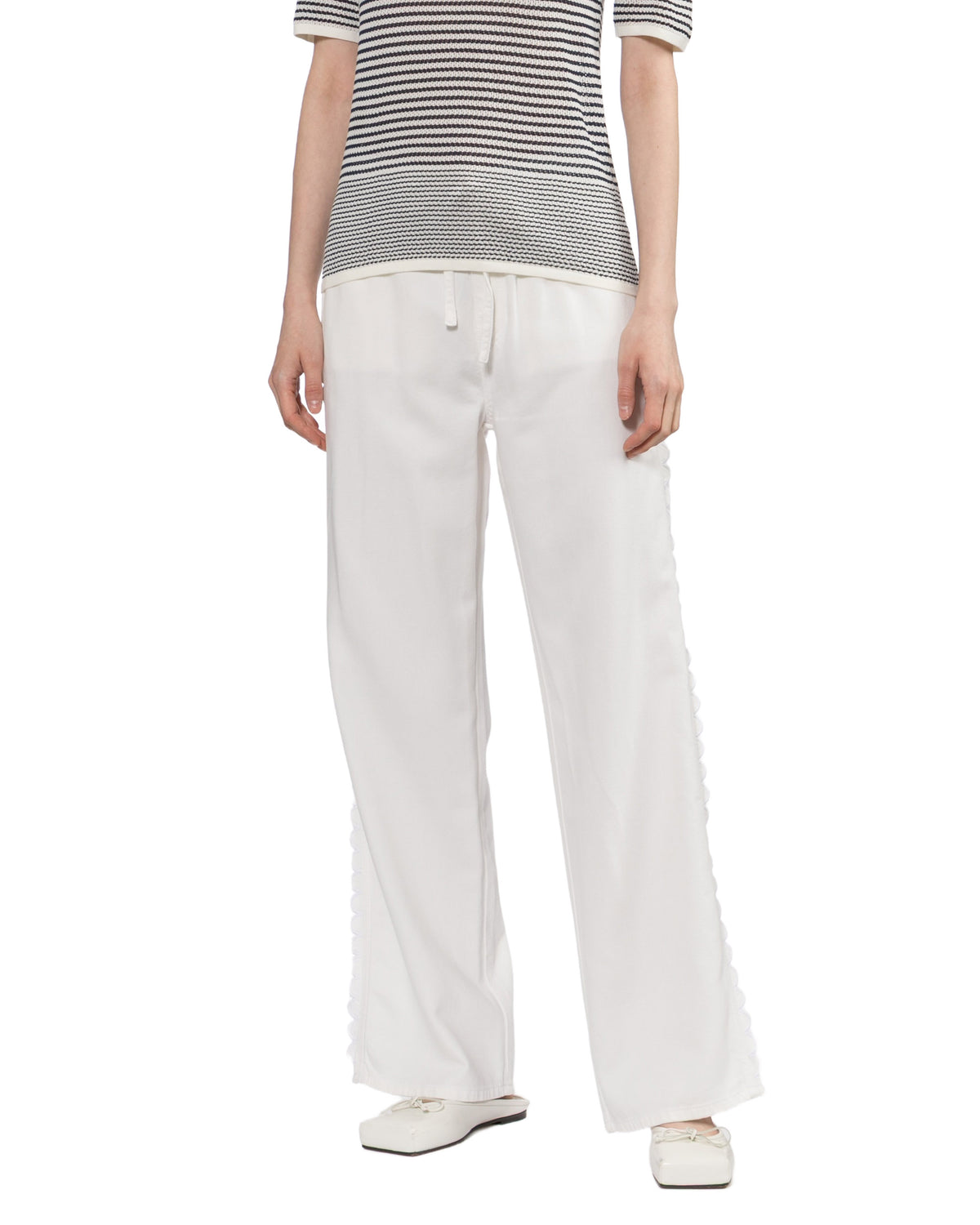 Wide-leg pants