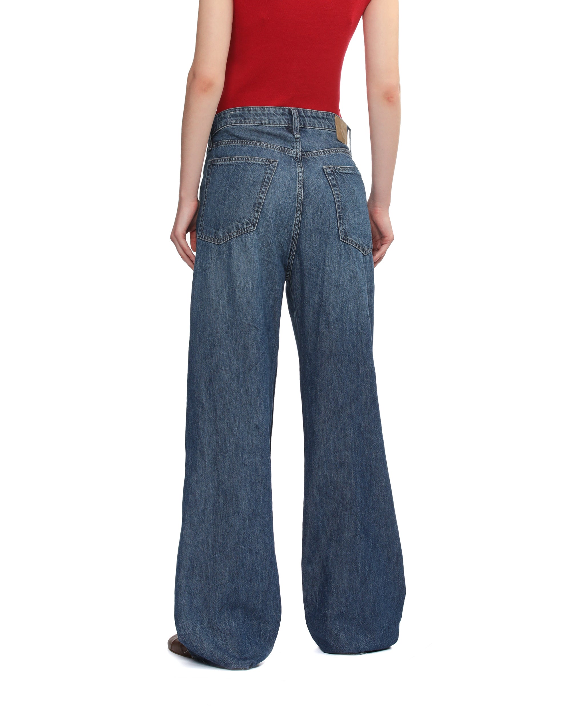 Straight jeans