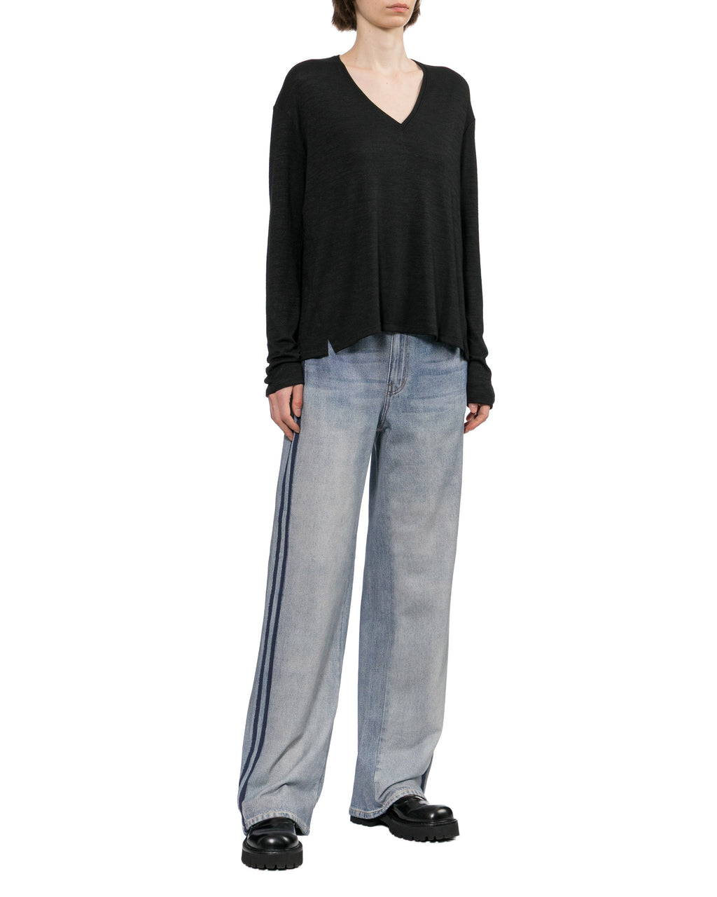 V-neck long tee