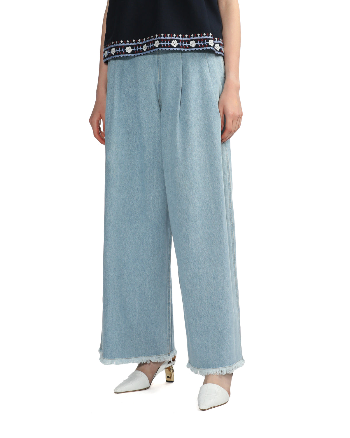 Wide-leg jeans