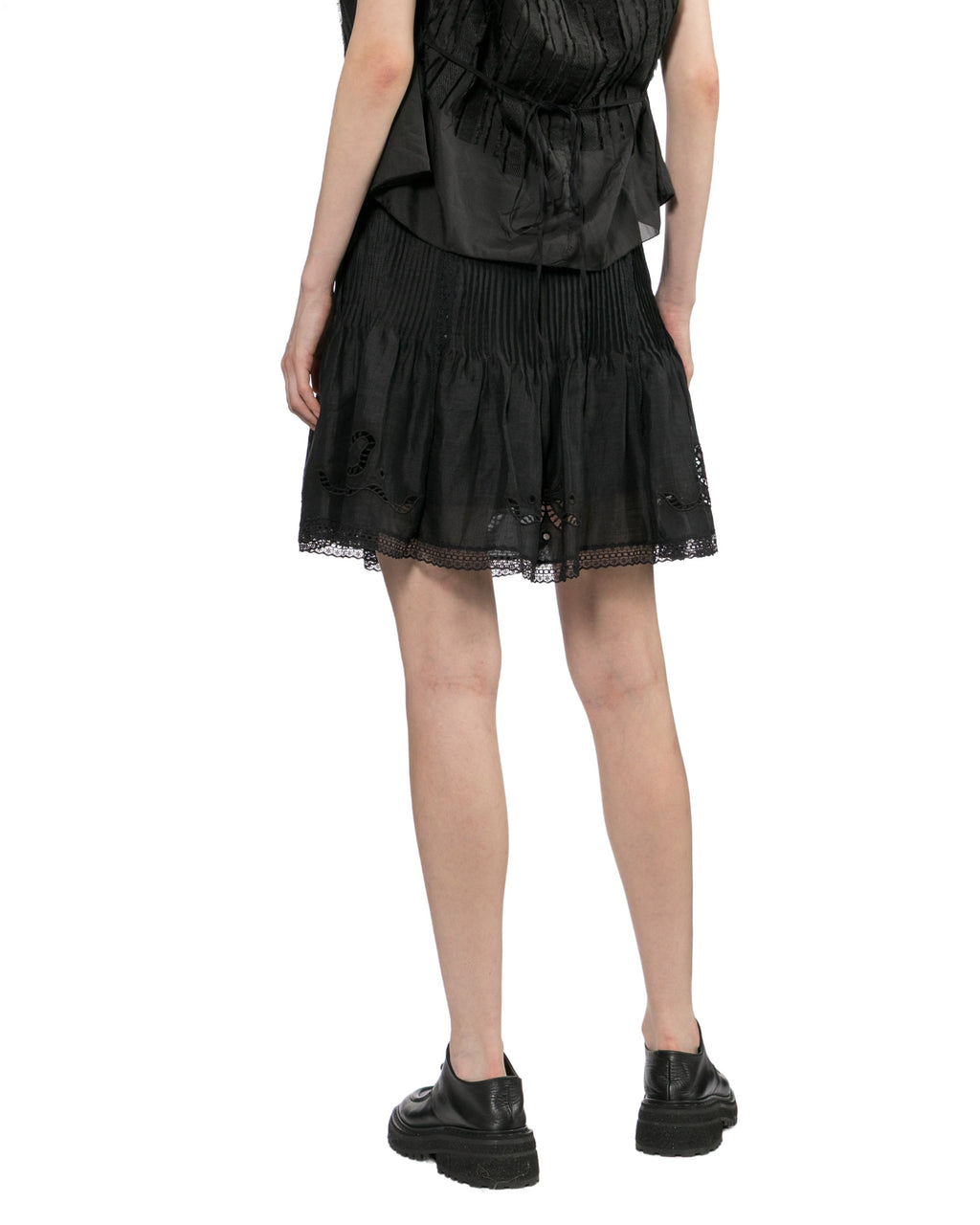 Lace-trim skirt