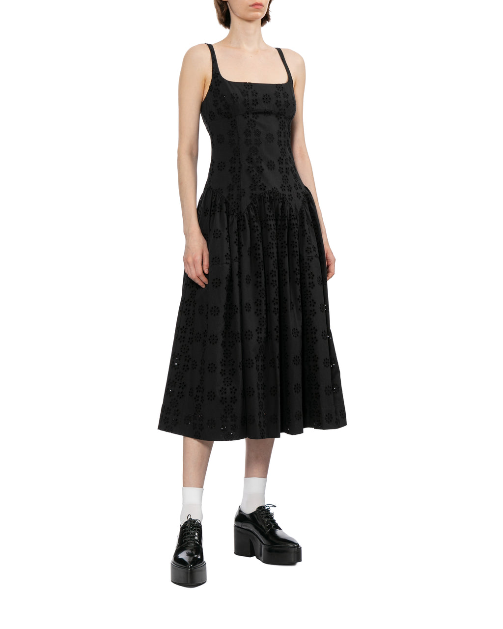 Sleeveless dress