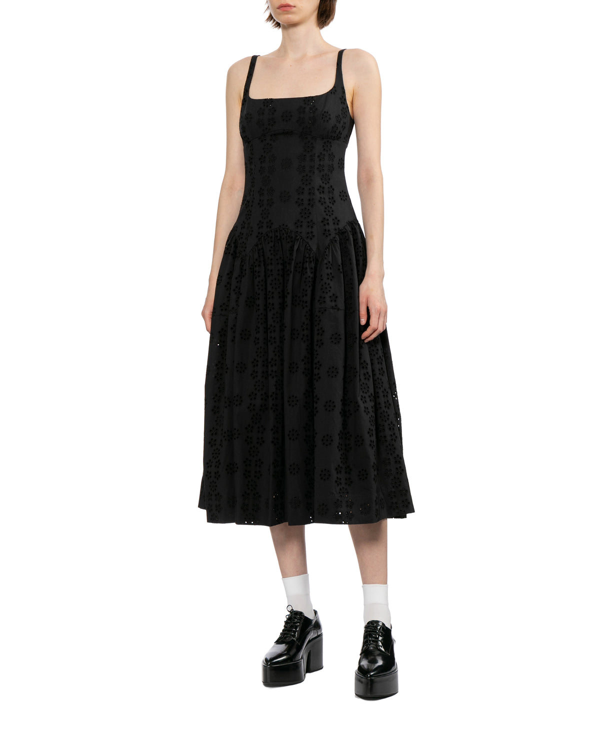 Sleeveless dress