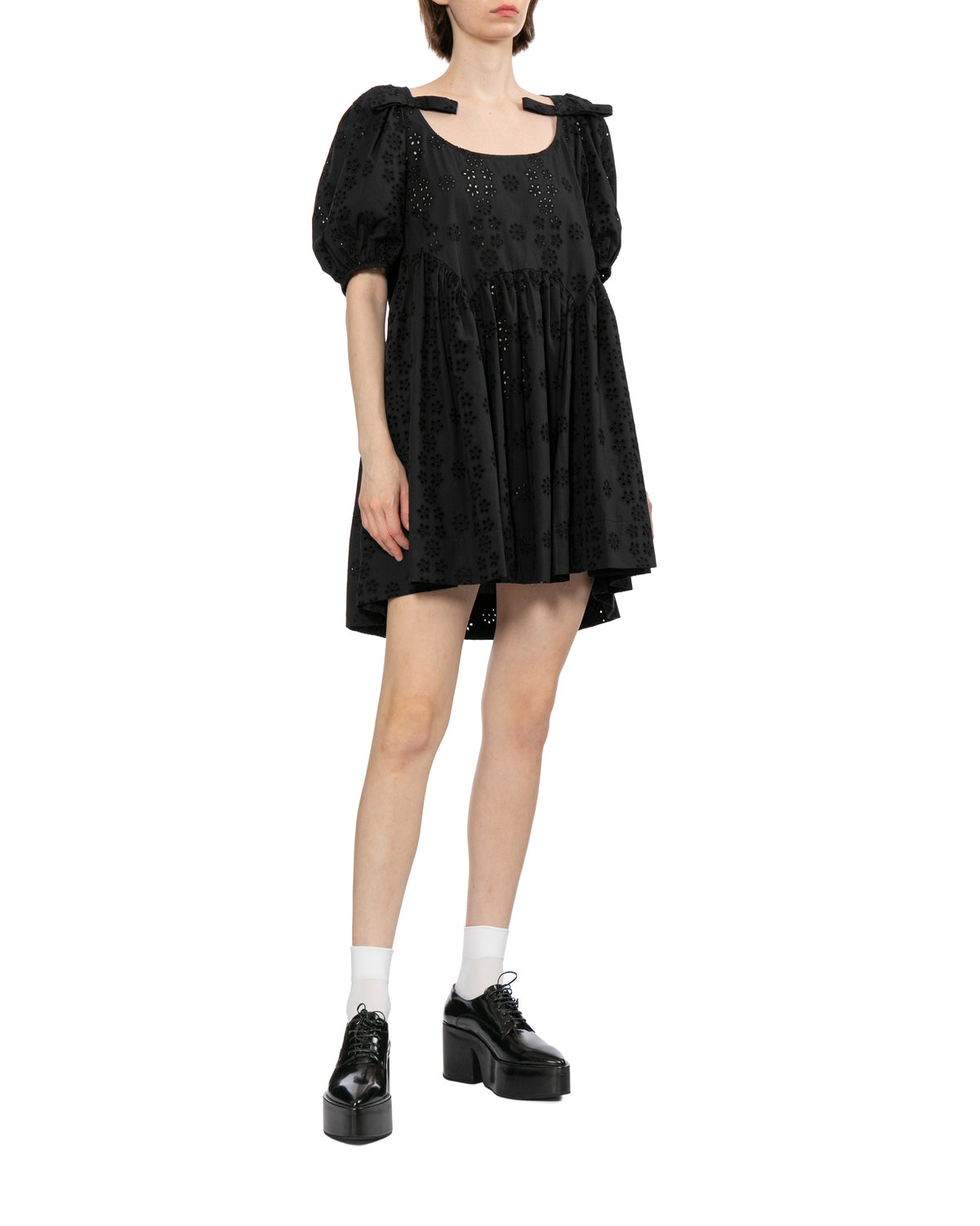 Puff-sleeve dress