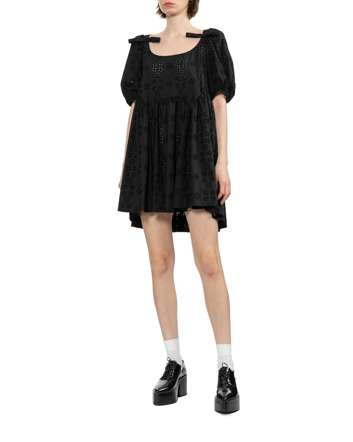 Puff-sleeve dress