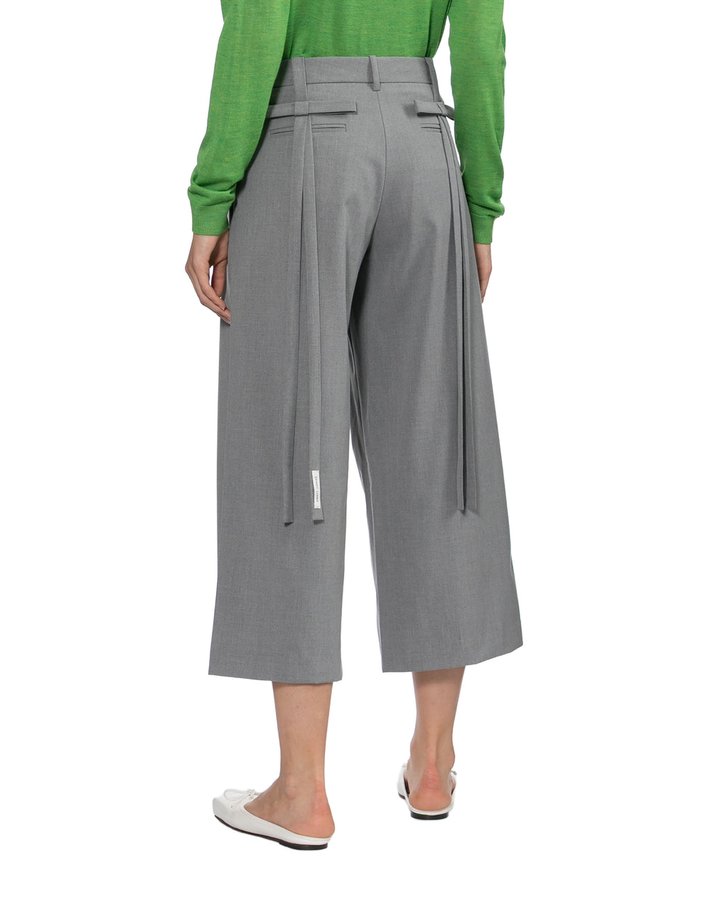 Pleated cropped pants