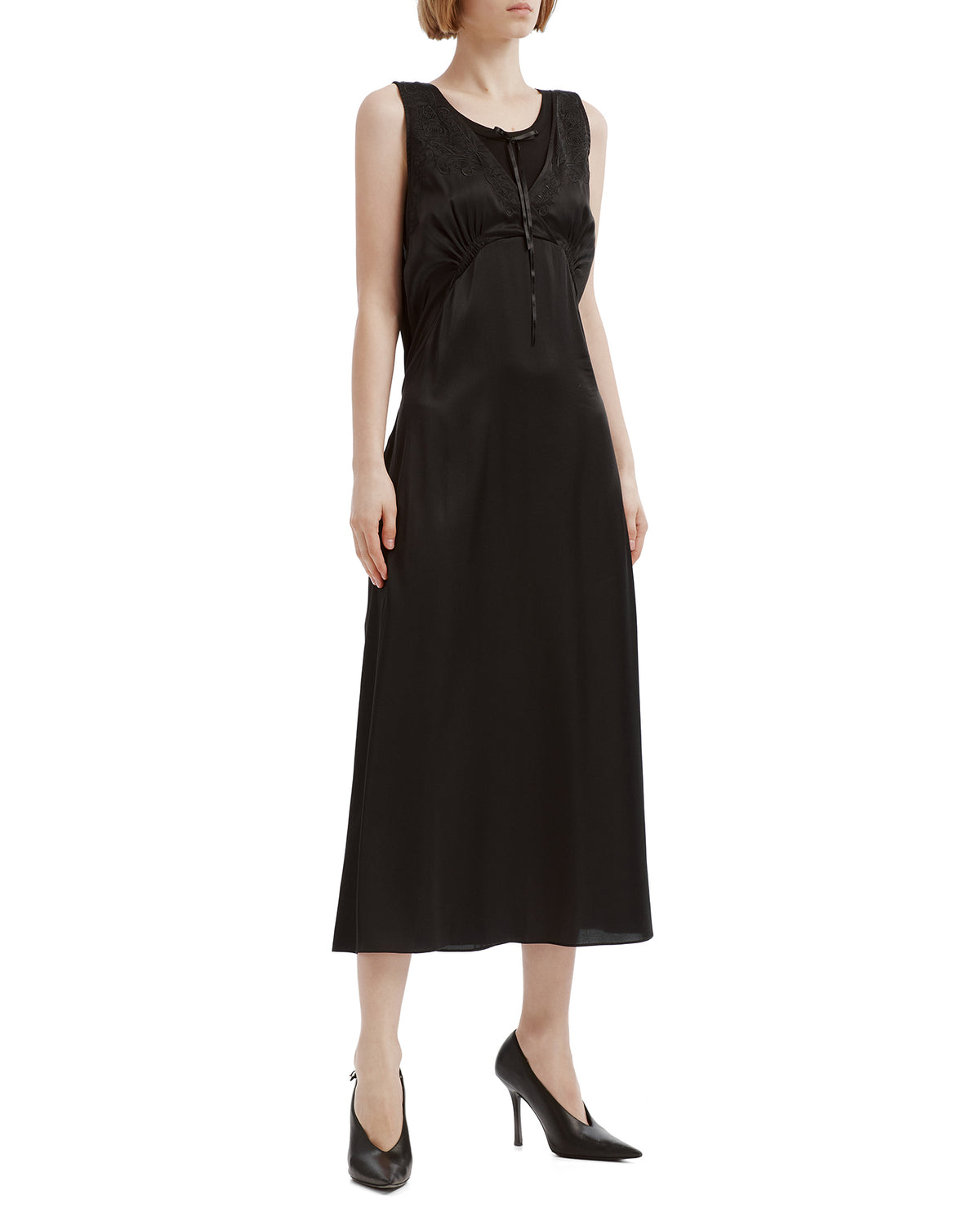 Sleeveless dress