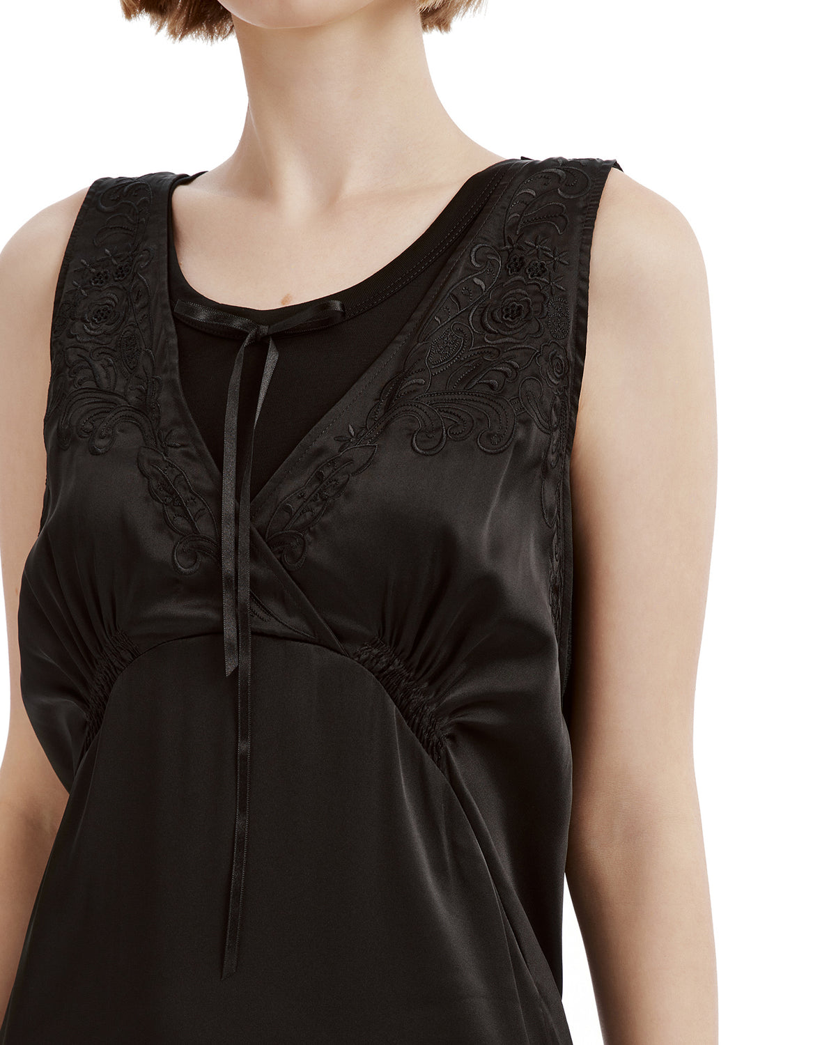 Sleeveless dress