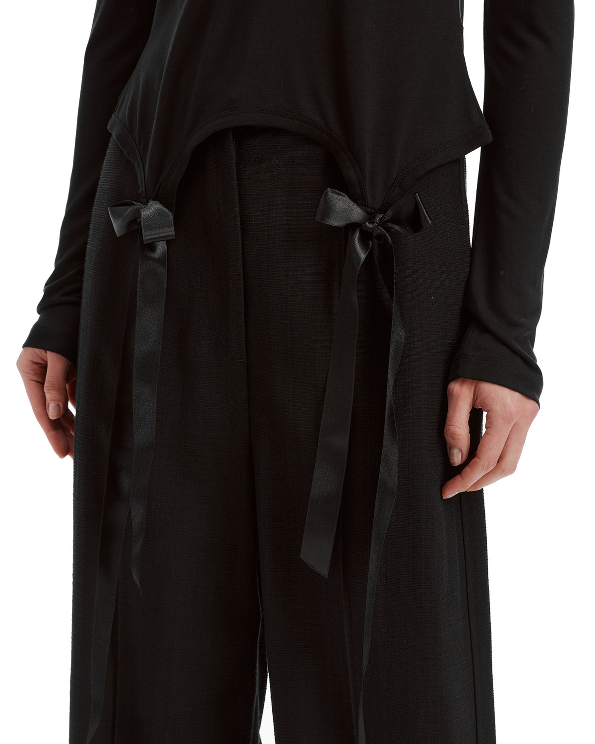 Bow tail easy tee