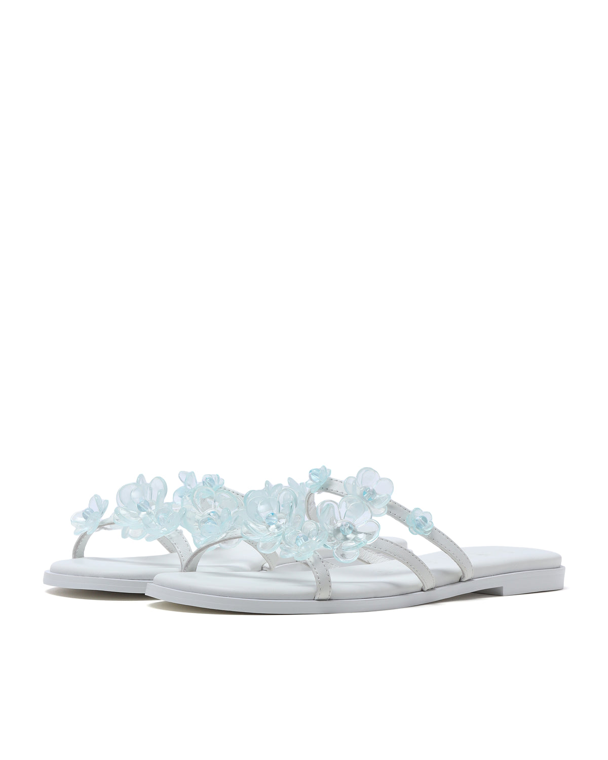 Floral appliques slip-on sandals