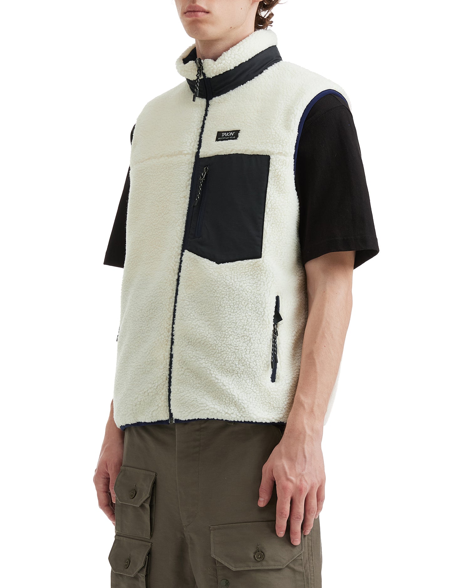 Reversible gilet