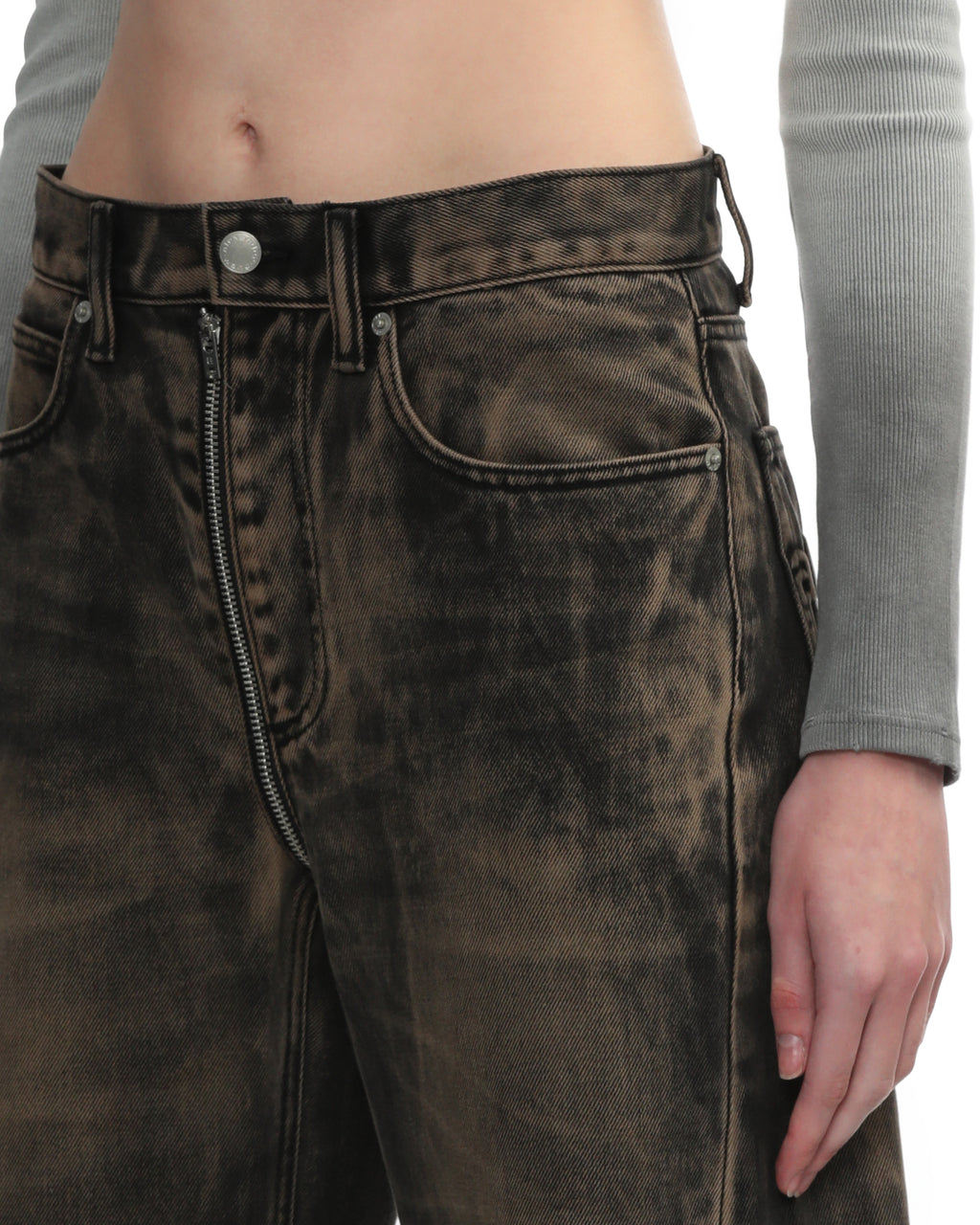 Balloon jeans with front to back zip