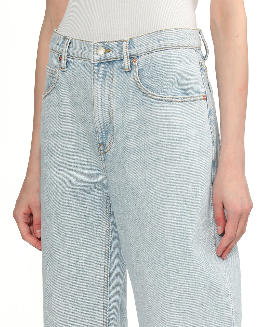 Relaxed fit jeans
