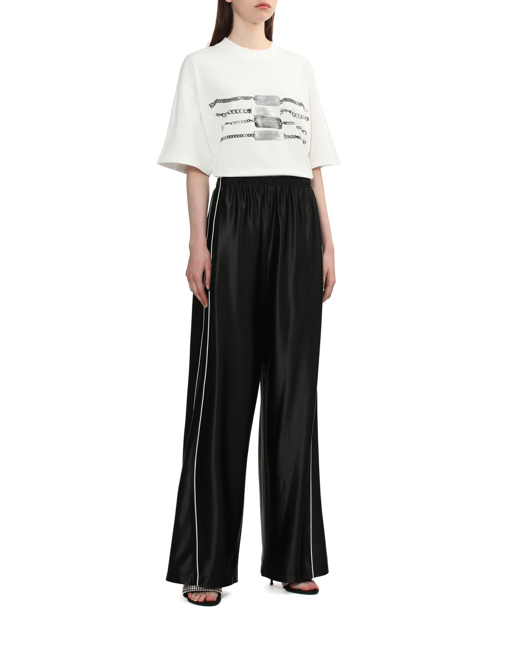 Wide-leg pants