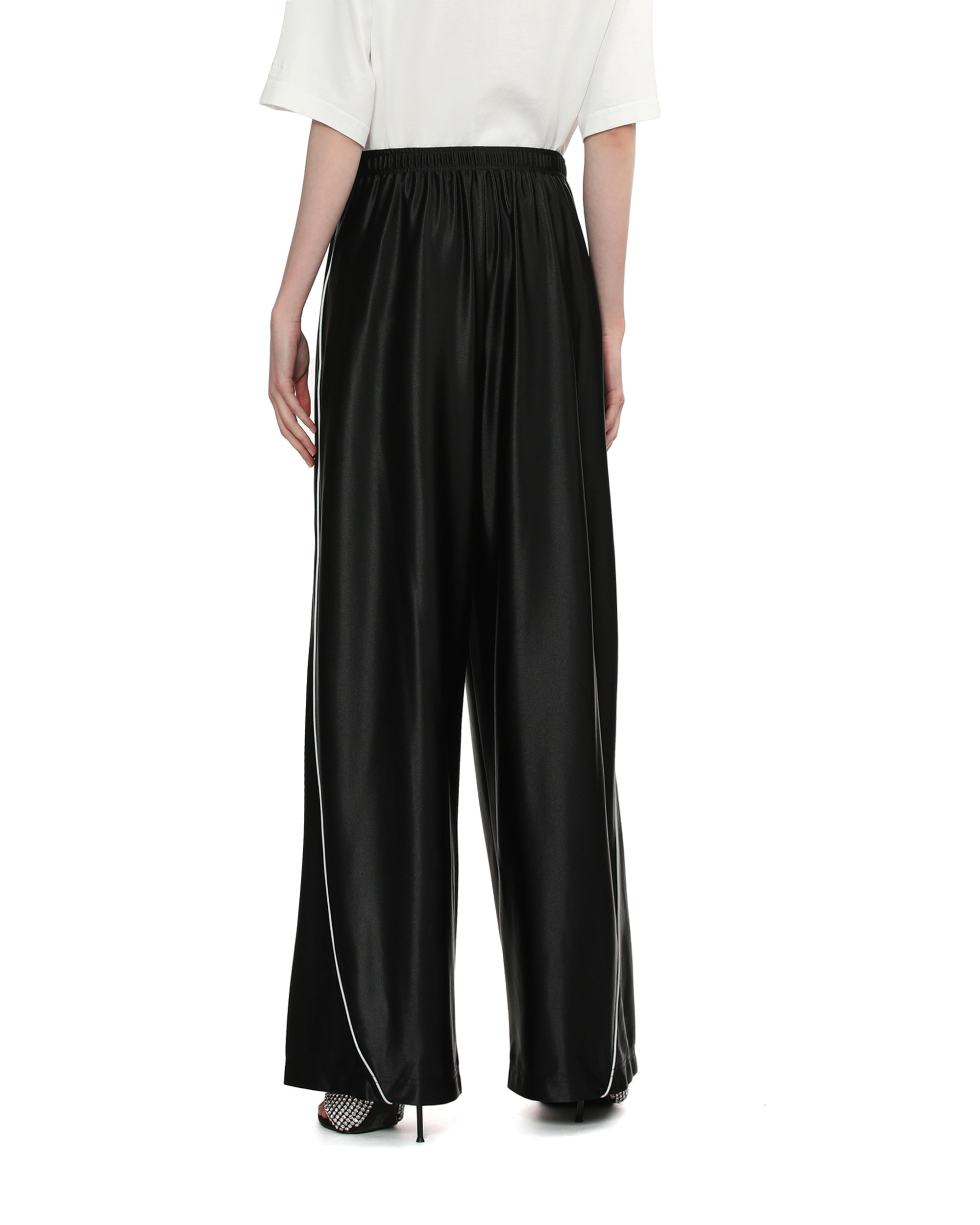 Wide-leg pants