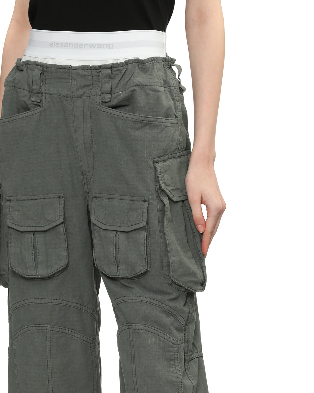 Brief waistband cargo pants