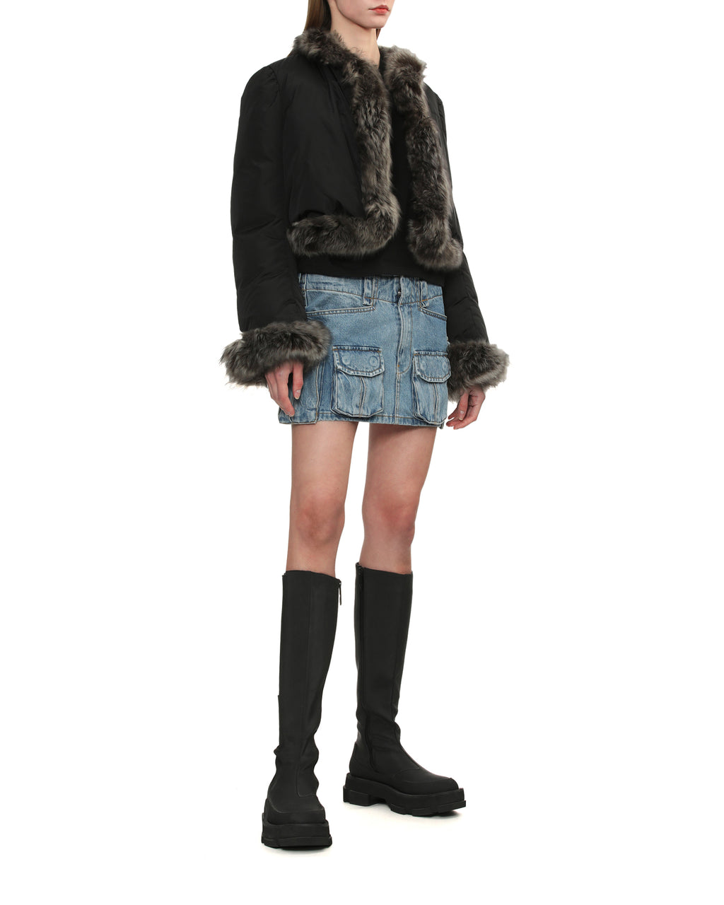 Mid-rise cargo pocket mini skirt