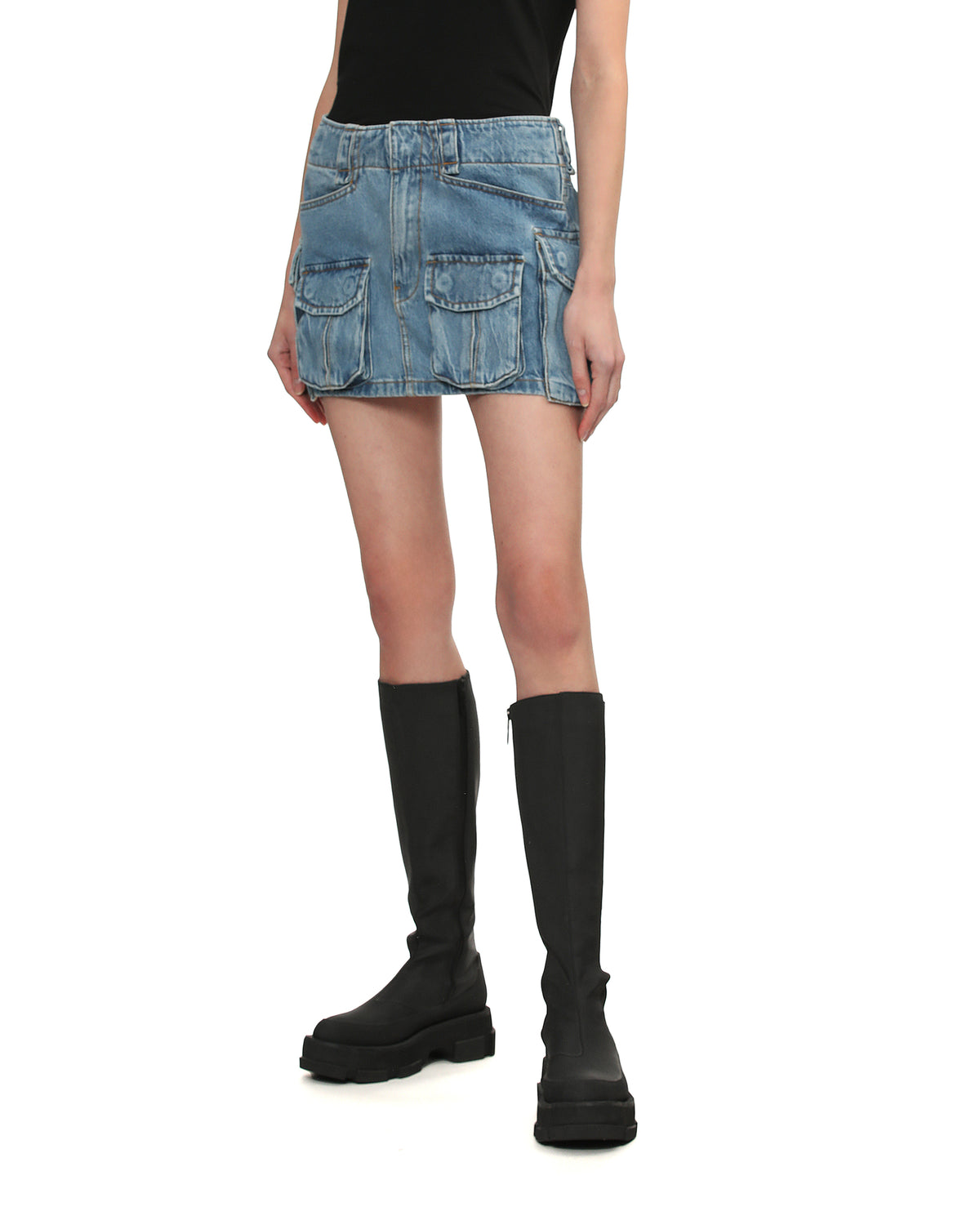 Mid-rise cargo pocket mini skirt