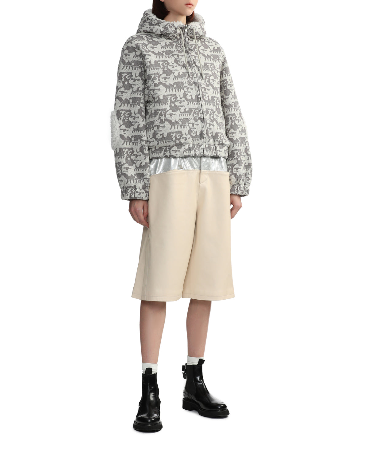 Contrasting panels shorts