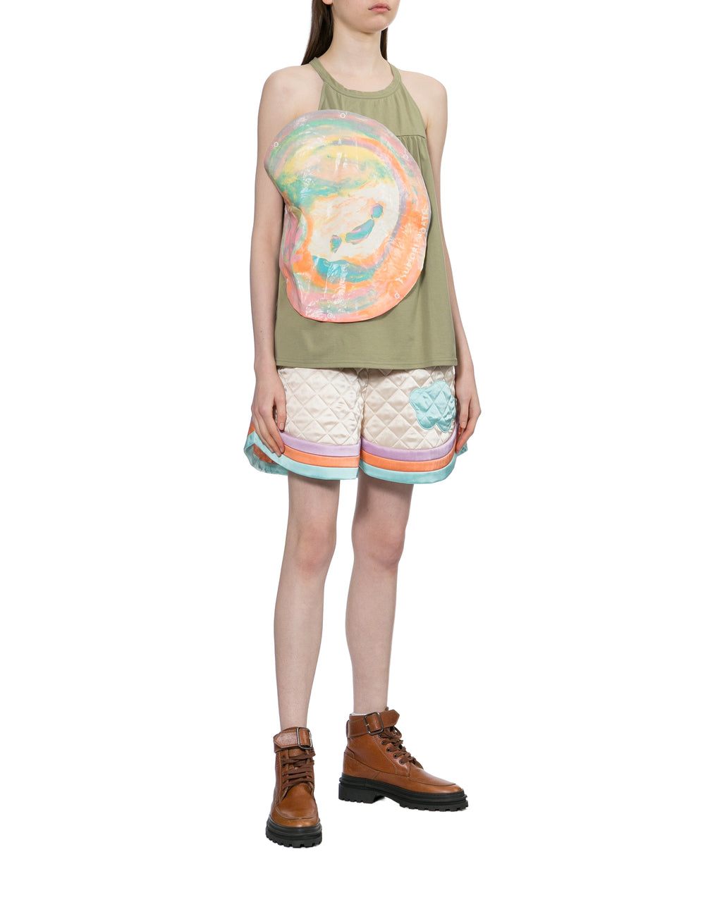 Graphic tank