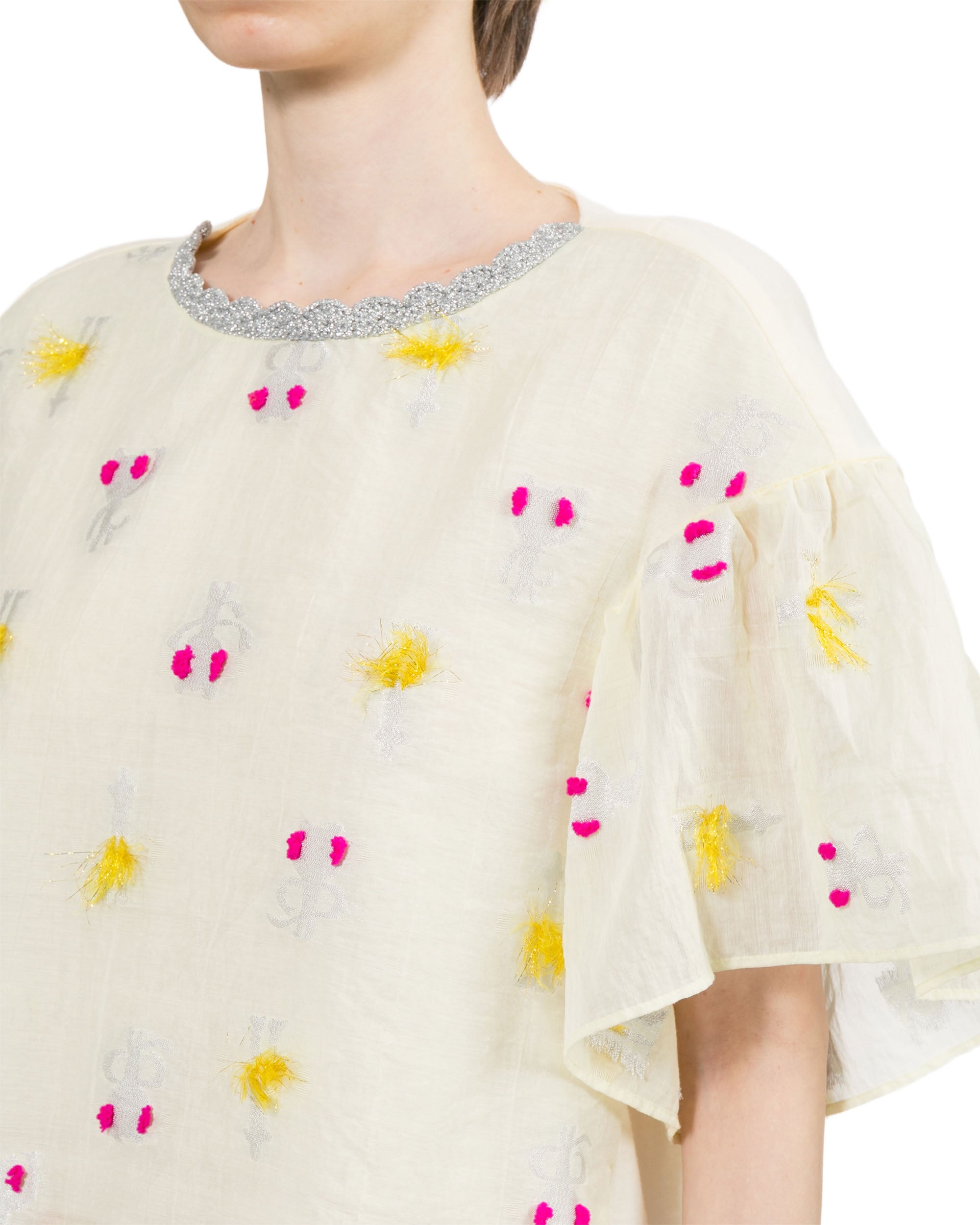 Patterned top
