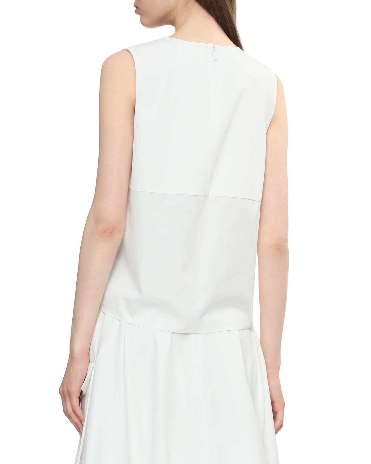 Knot-front top