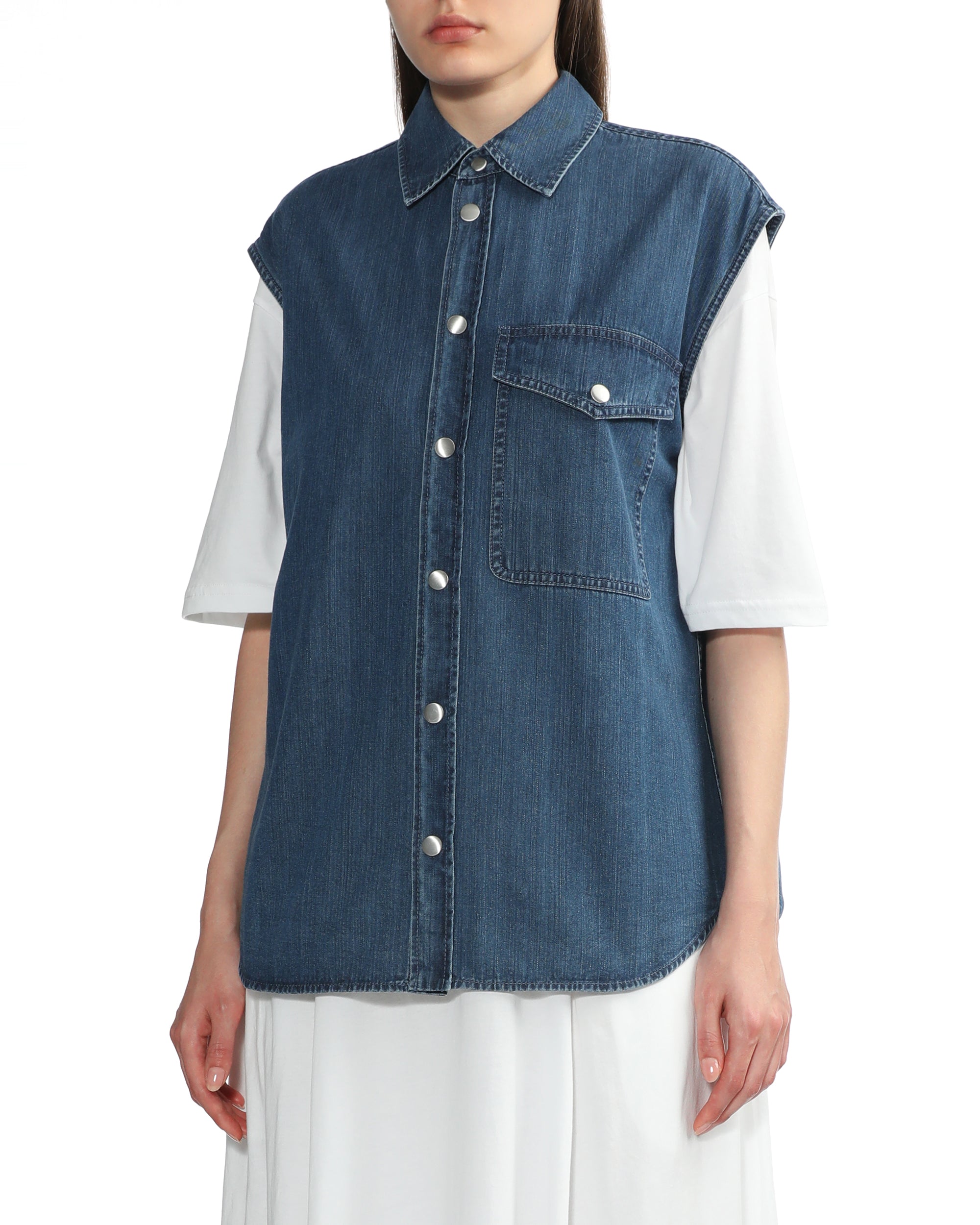 Stone washed denim sleeveless easy shirt