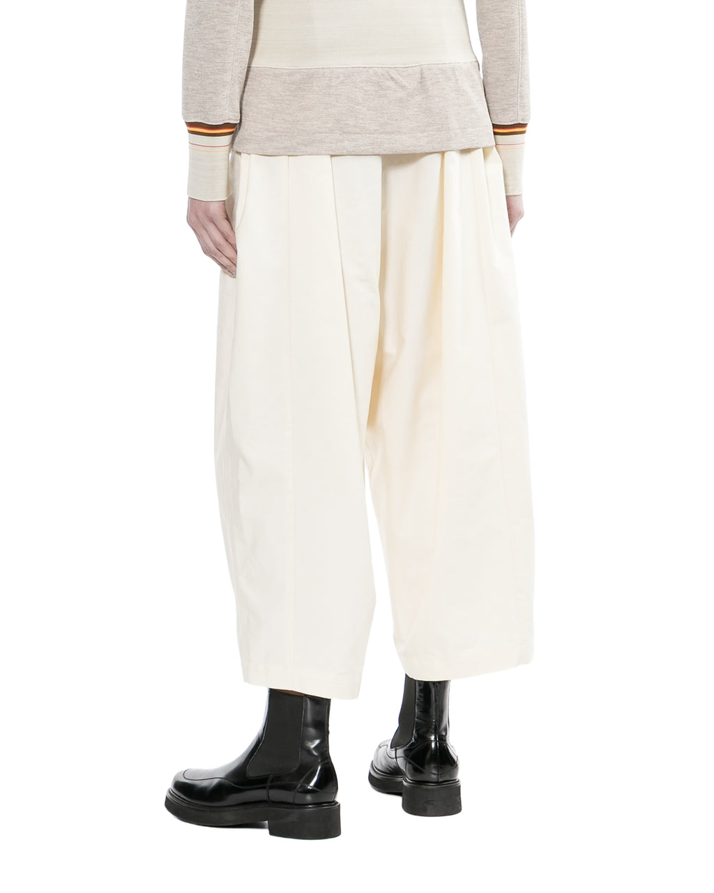 Wide leg pants