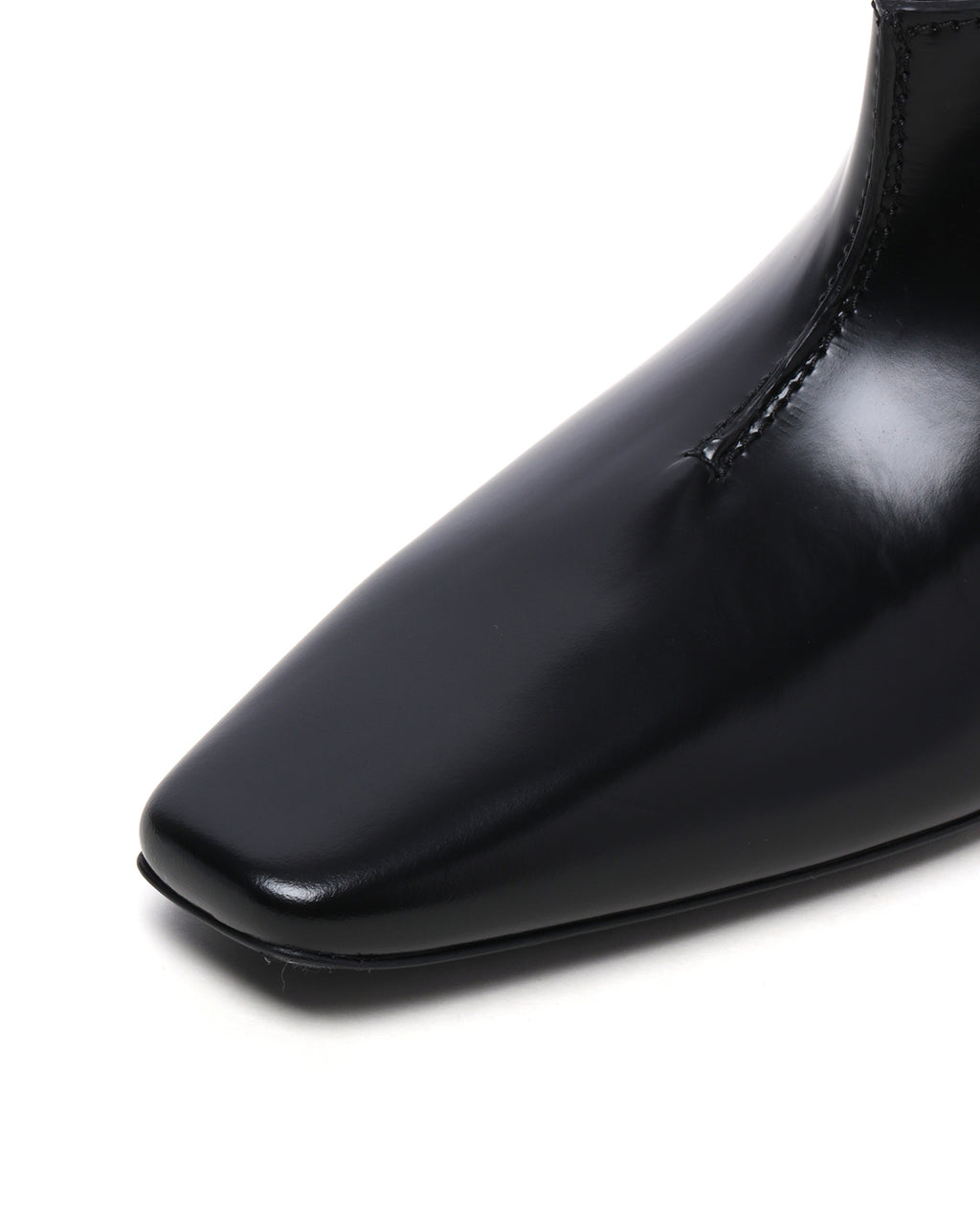 Wide shaft ankle boots