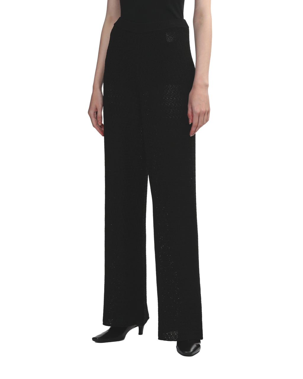 Wide-leg pants