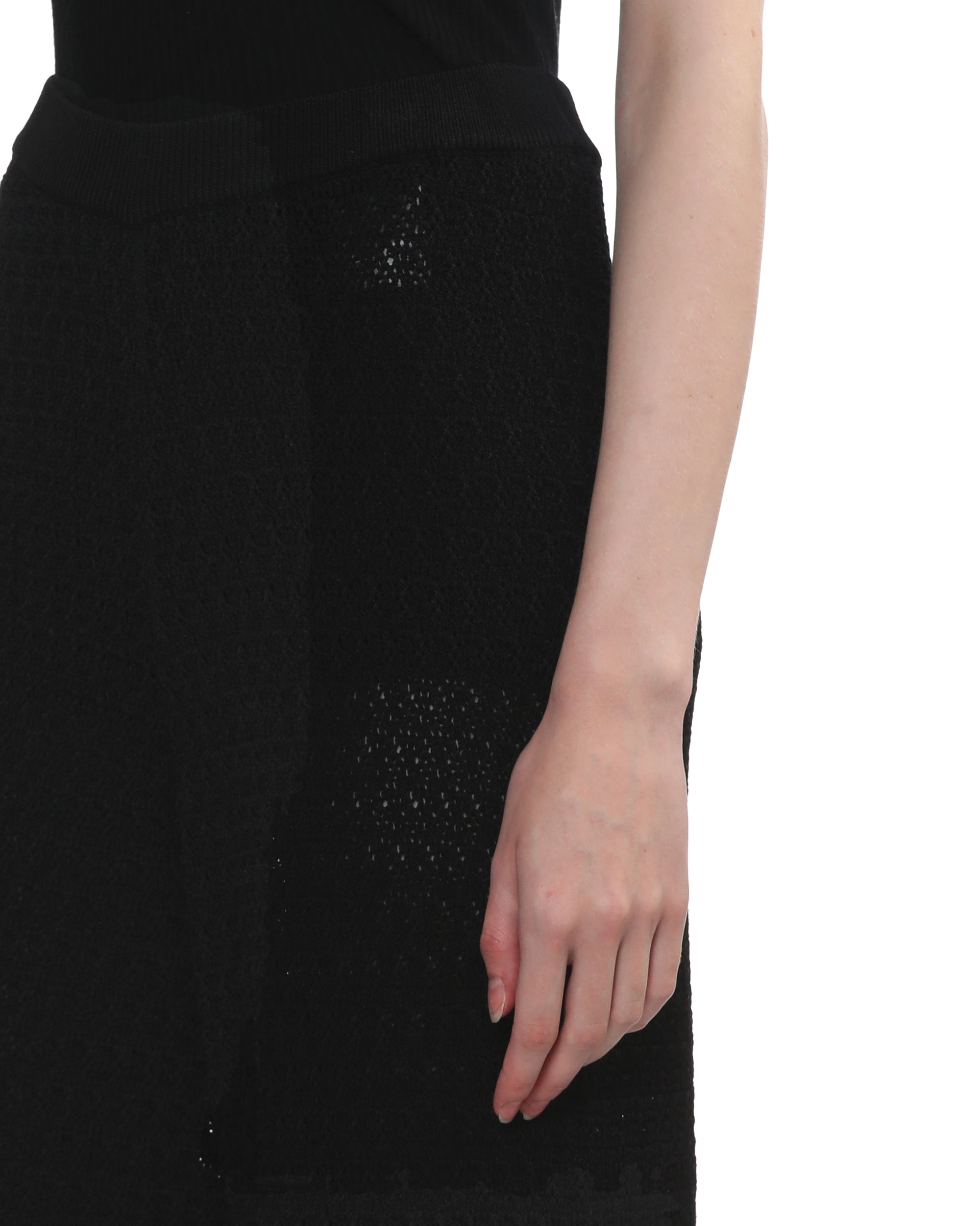Wide-leg pants