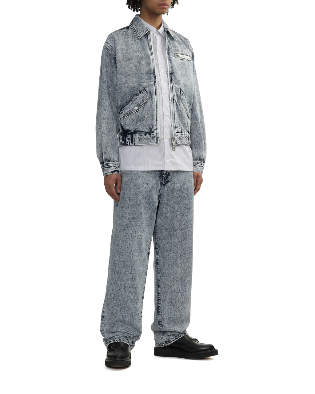 Zip-up denim jacket