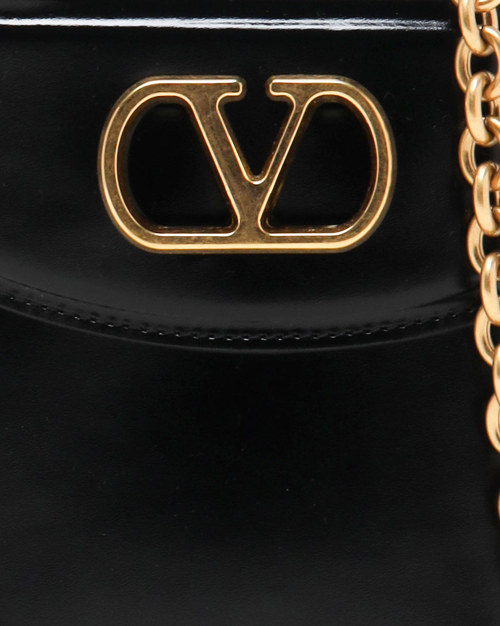 Vain leather shoulder bag