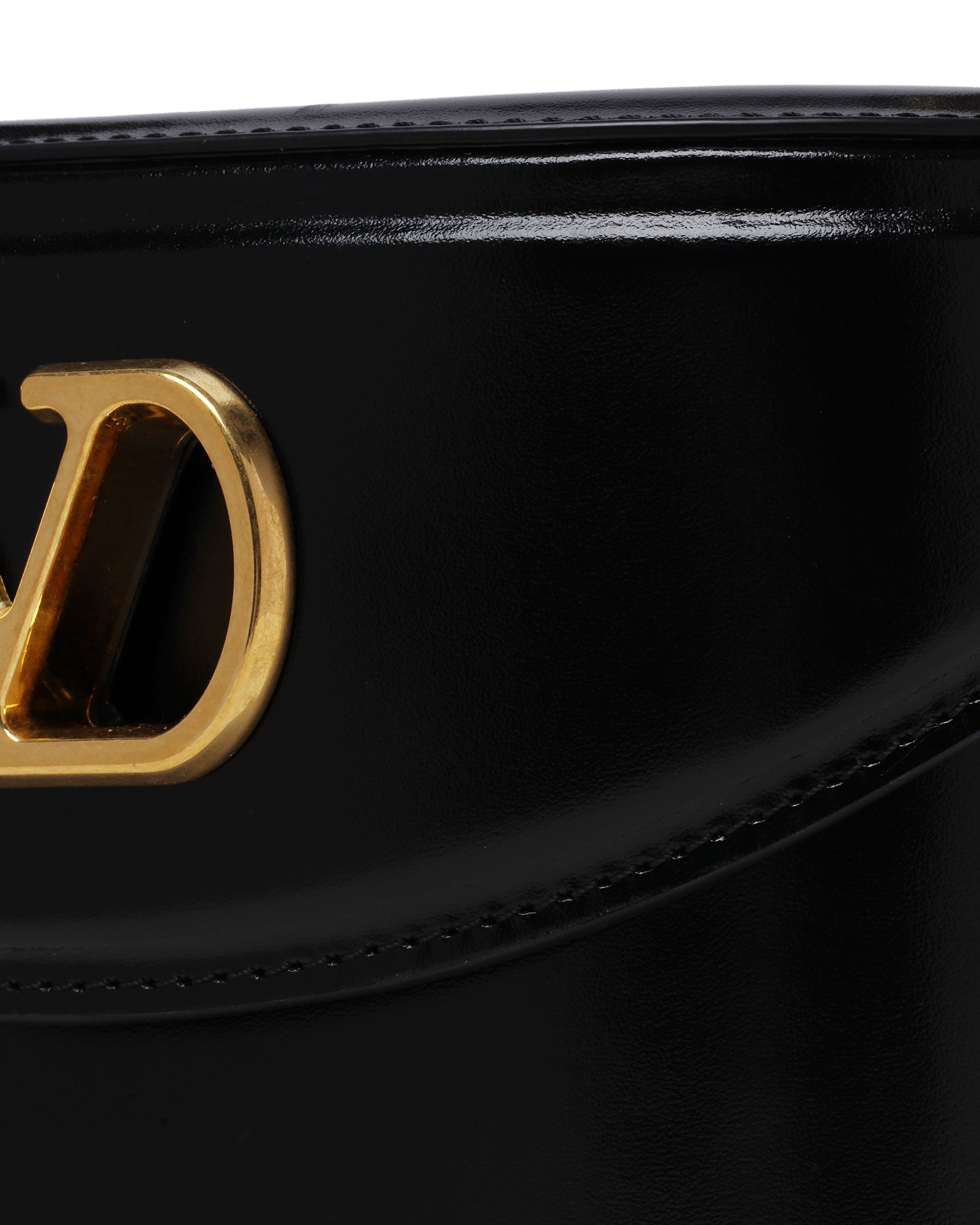 Vain leather shoulder bag