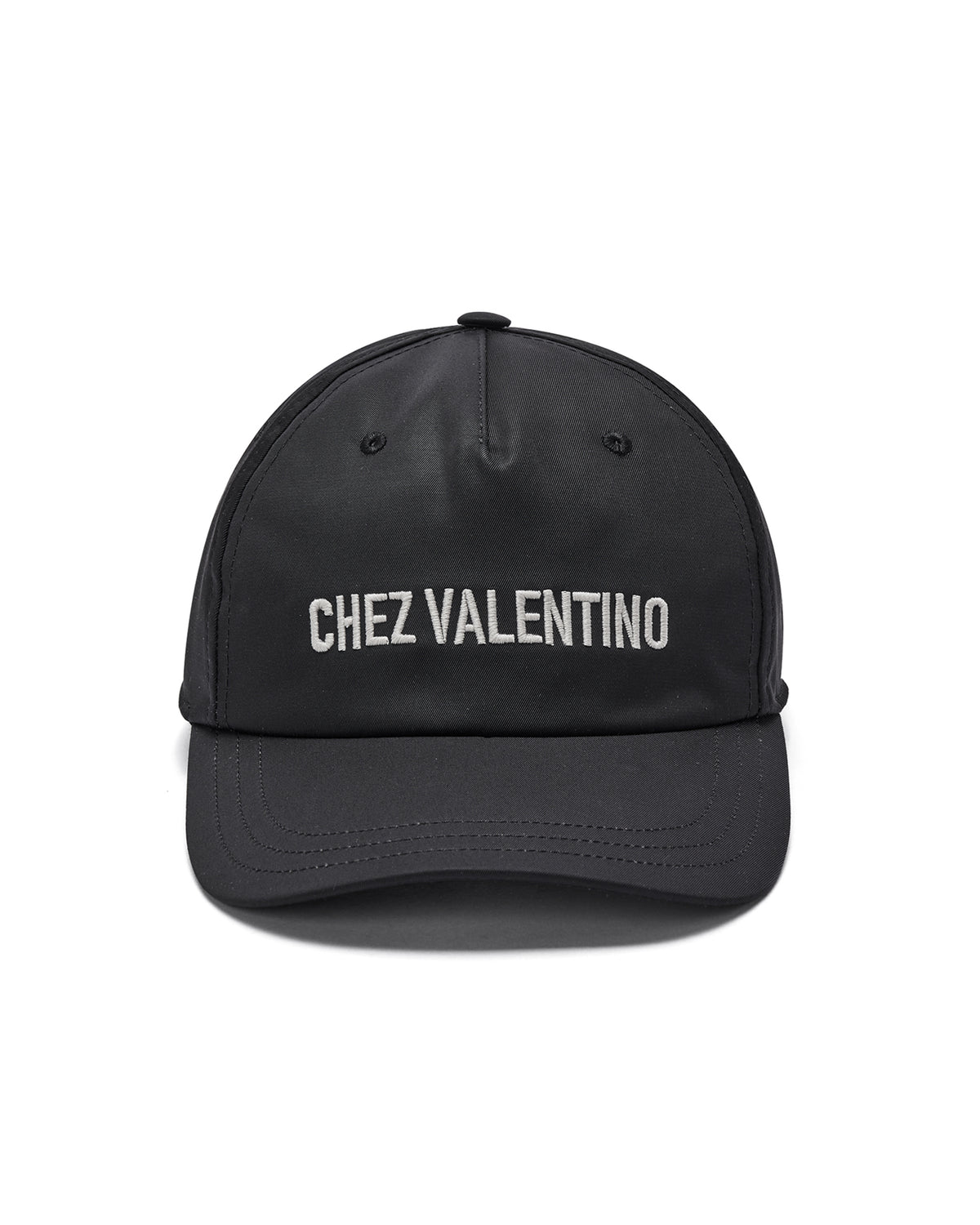Logo embroidered baseball cap