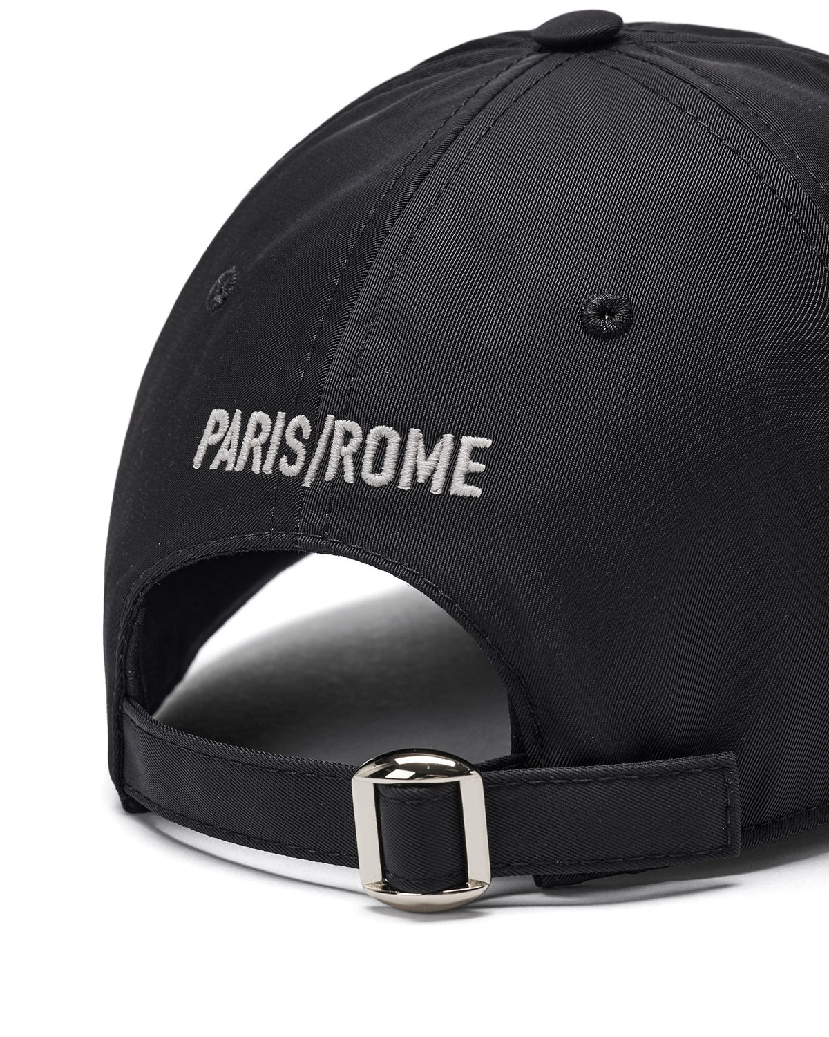 Logo embroidered baseball cap
