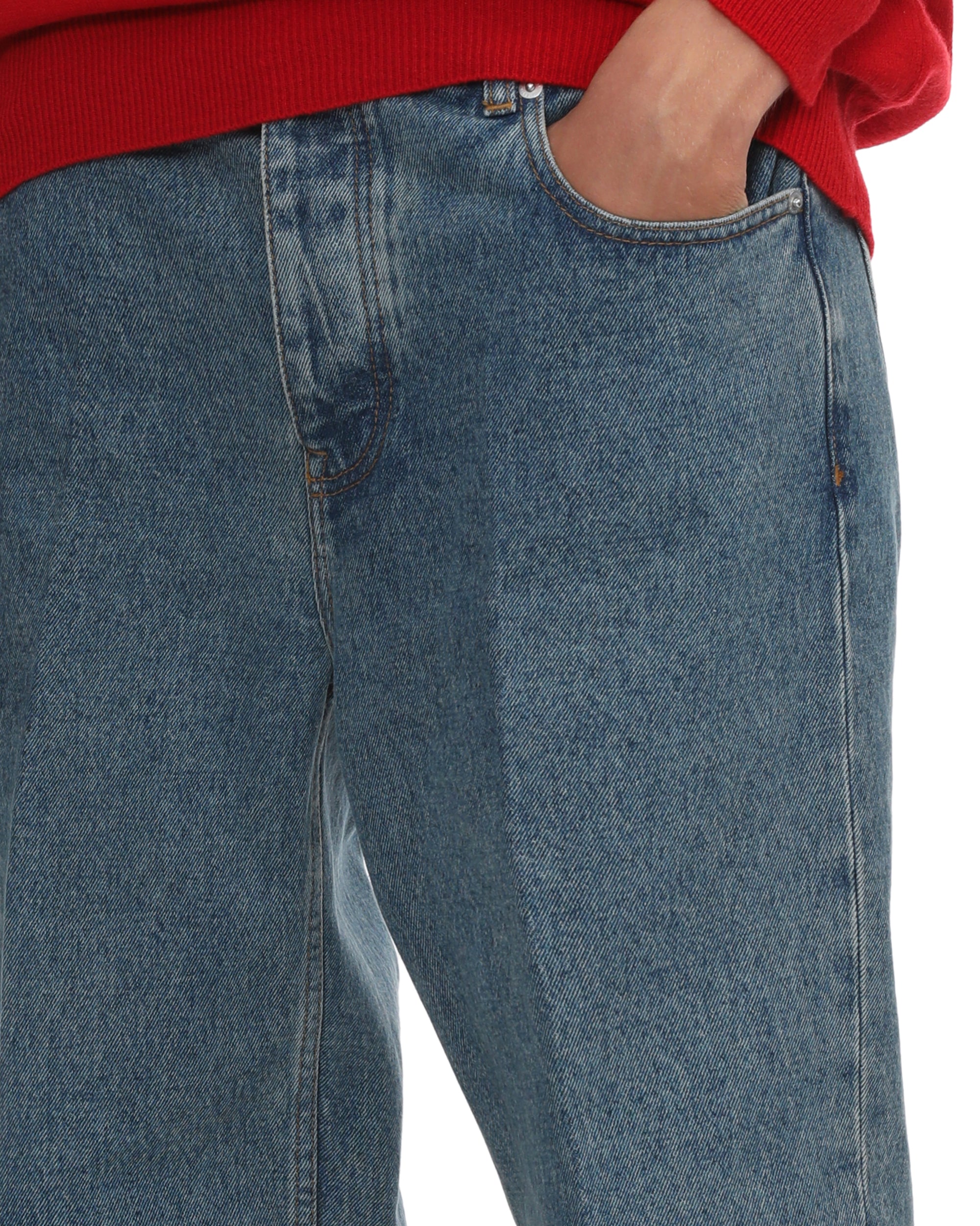 Wide-leg jeans