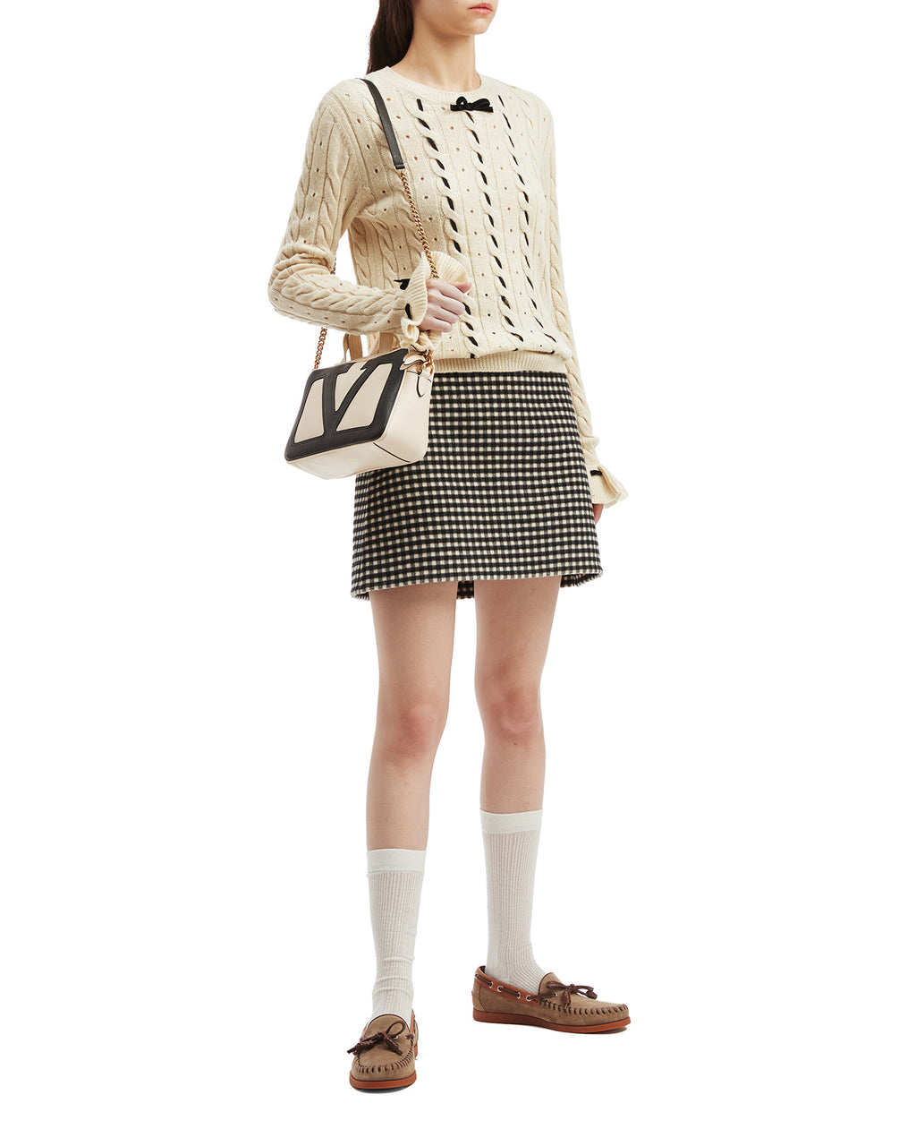 Contrasting trims sweater