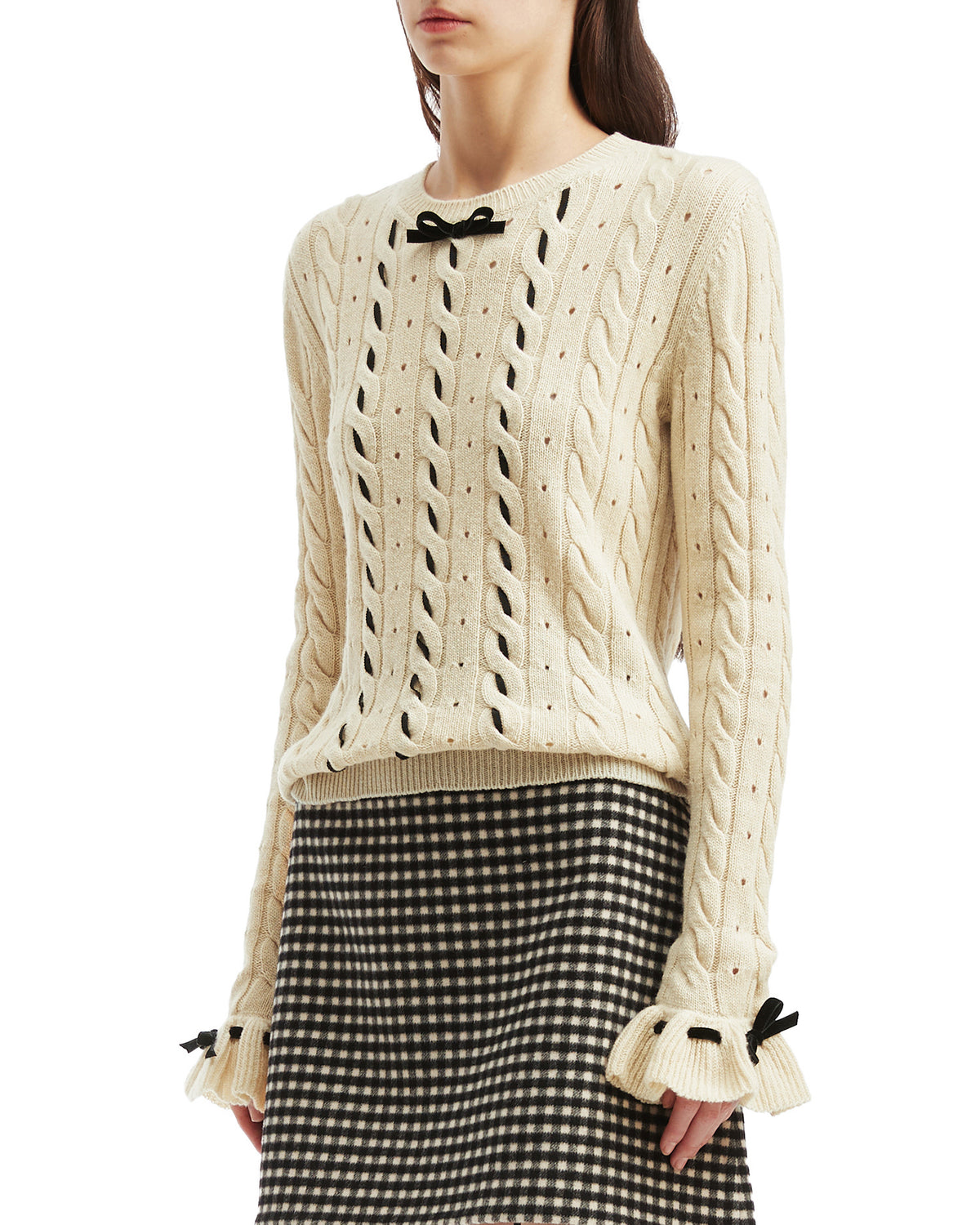 Contrasting trims sweater